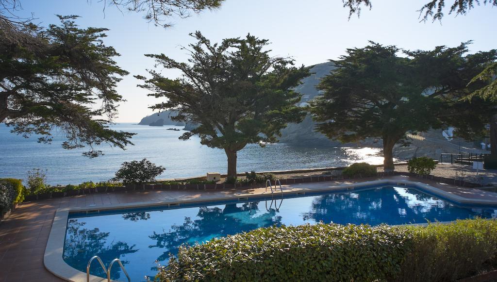 Hotel Rocamar كاذاكيس المظهر الخارجي الصورة