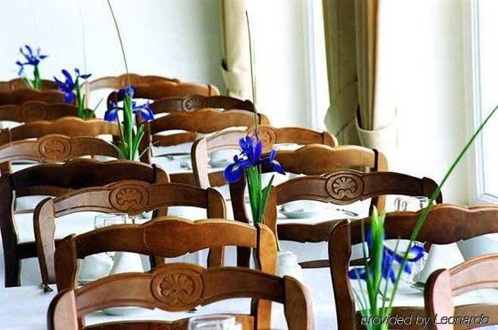 Hotel Rocamar كاذاكيس المطعم الصورة