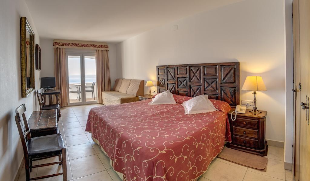Hotel Rocamar كاذاكيس الغرفة الصورة